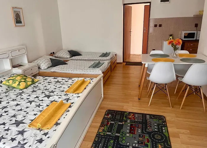 Na Venkove Cirkvice Daire Zasmuky